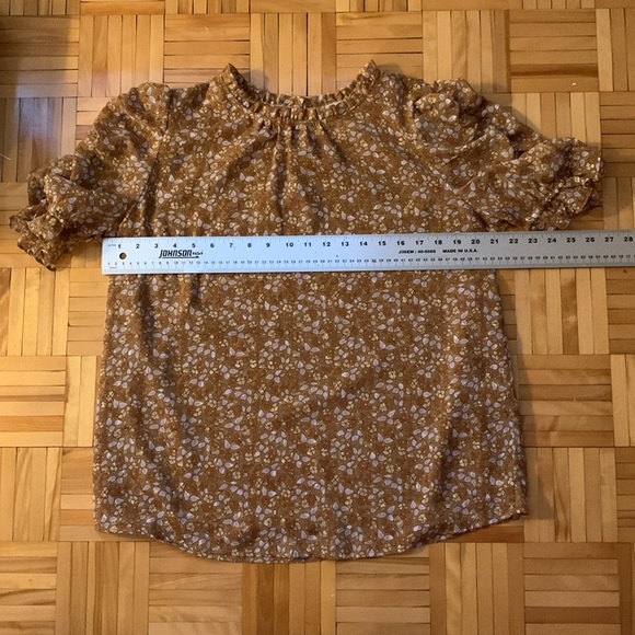 Ditsy floral short sleeved blouse - Picture 4 of 5